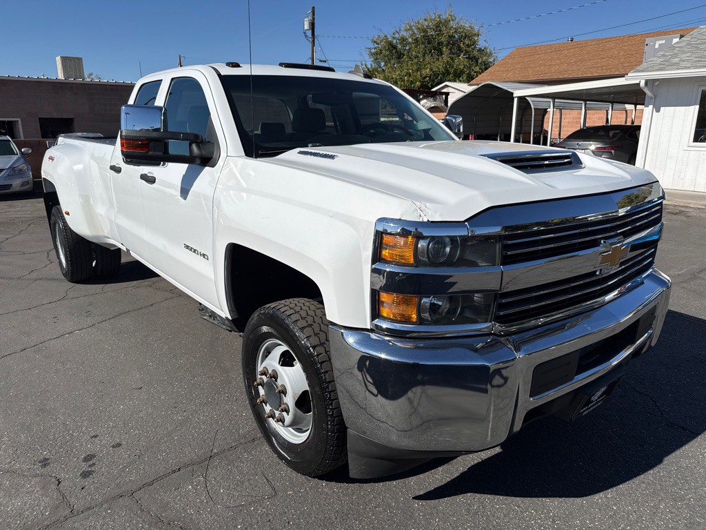 2017 Chevrolet Silverado 1500 Image 1