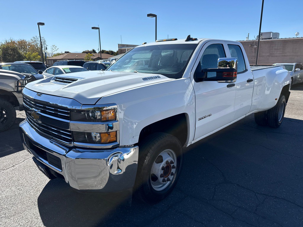 2017 Chevrolet Silverado 1500 Image 3