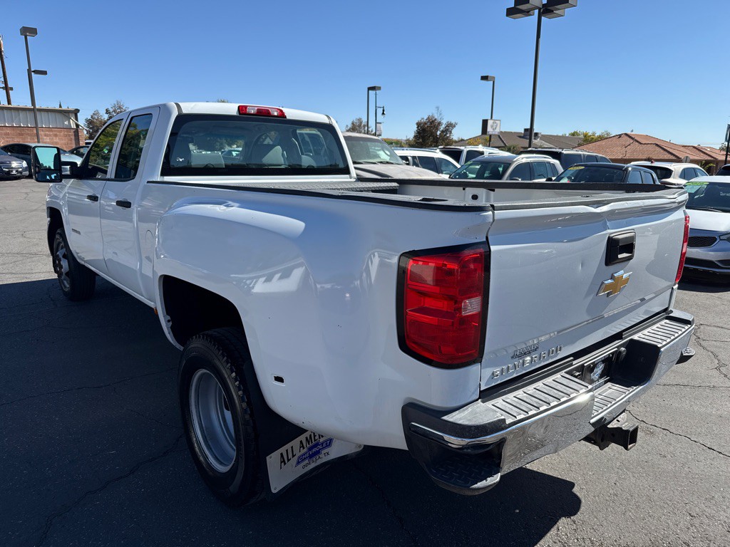 2017 Chevrolet Silverado 1500 Image 4