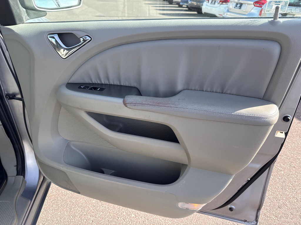 2010 Honda Odyssey Image 14