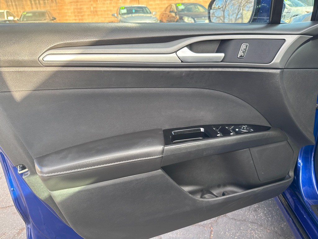 2013 Ford Fusion Image 8