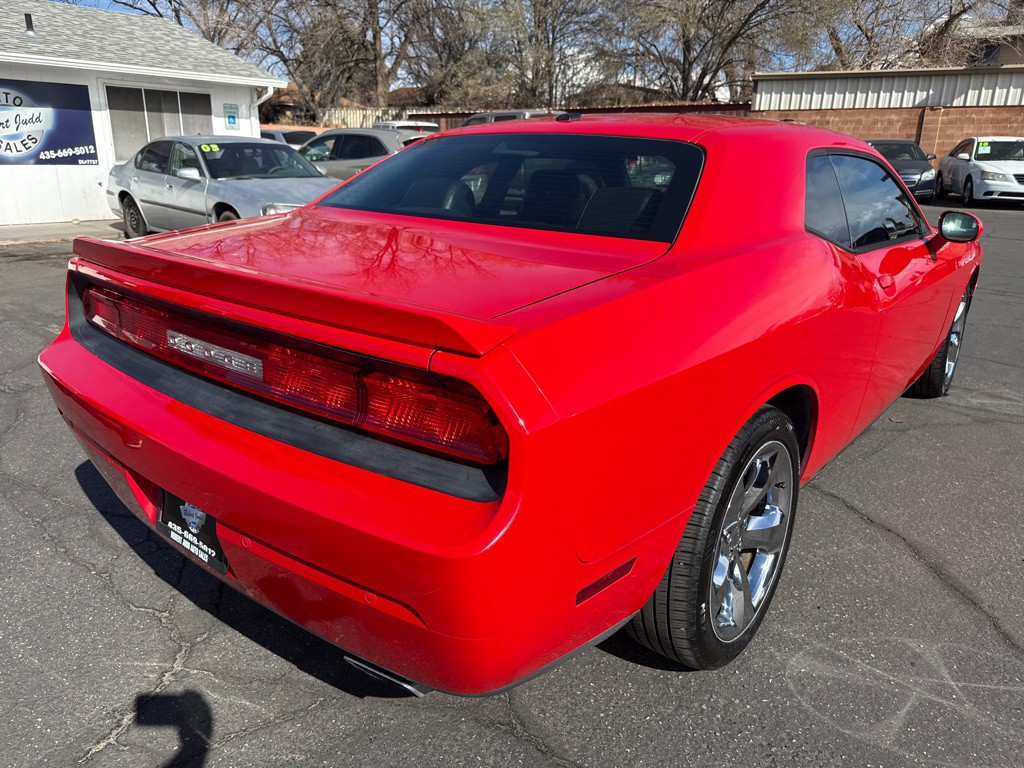 2014 Dodge Challenger Image 6