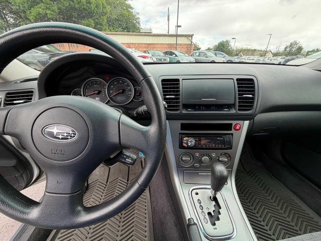 2006 Subaru Legacy Image 10