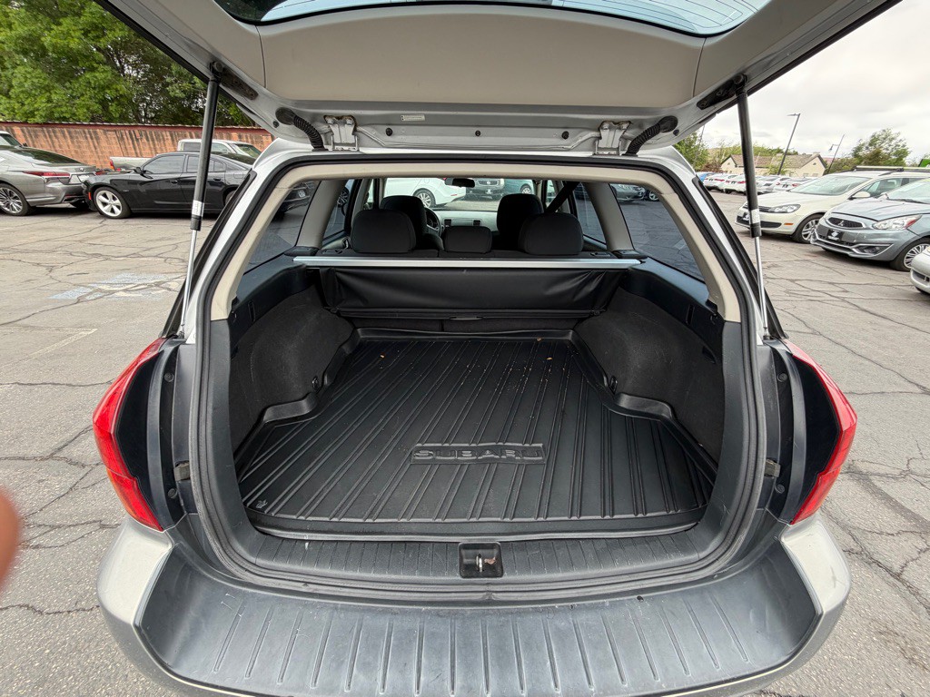 2006 Subaru Legacy Image 11
