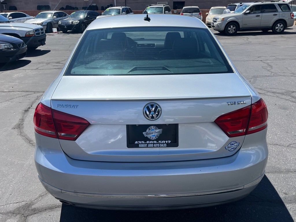 2014 Volkswagen Passat Image 5