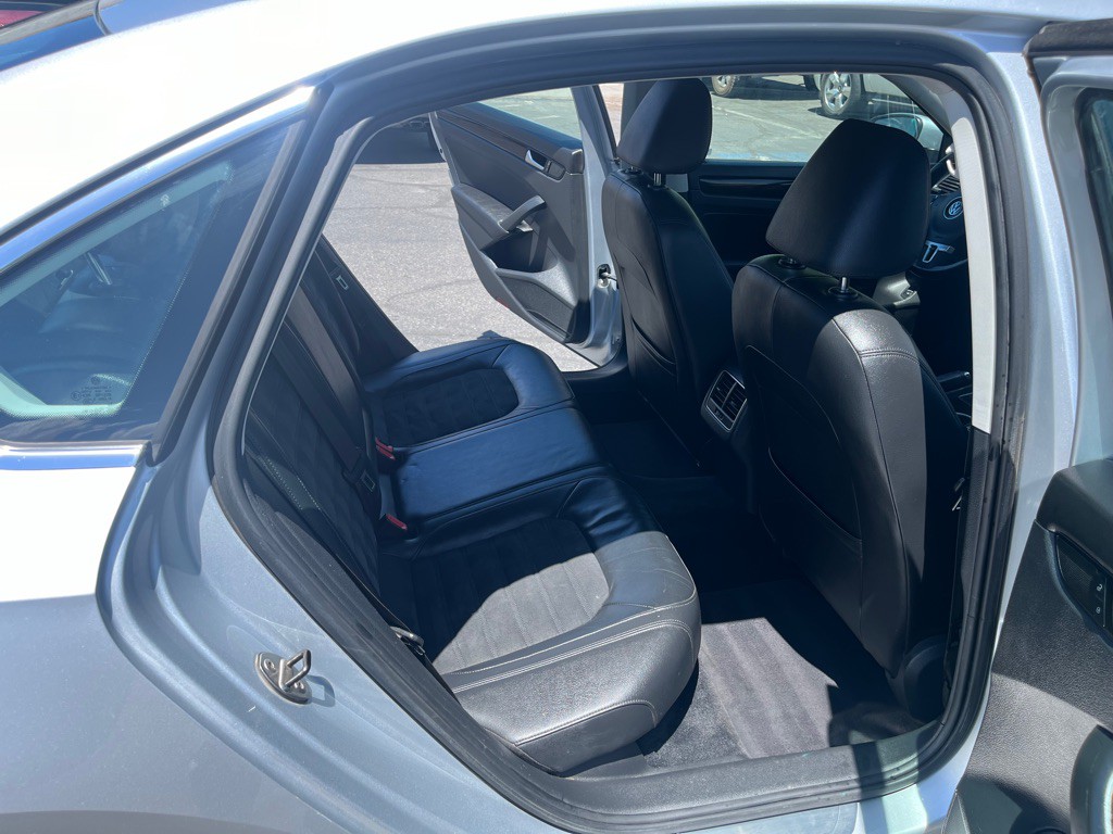 2014 Volkswagen Passat Image 13