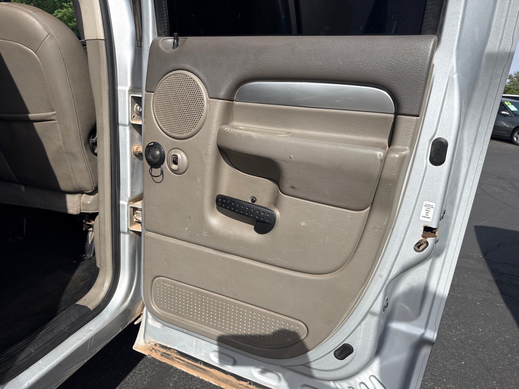 2005 Dodge Ram 2500 Image 15
