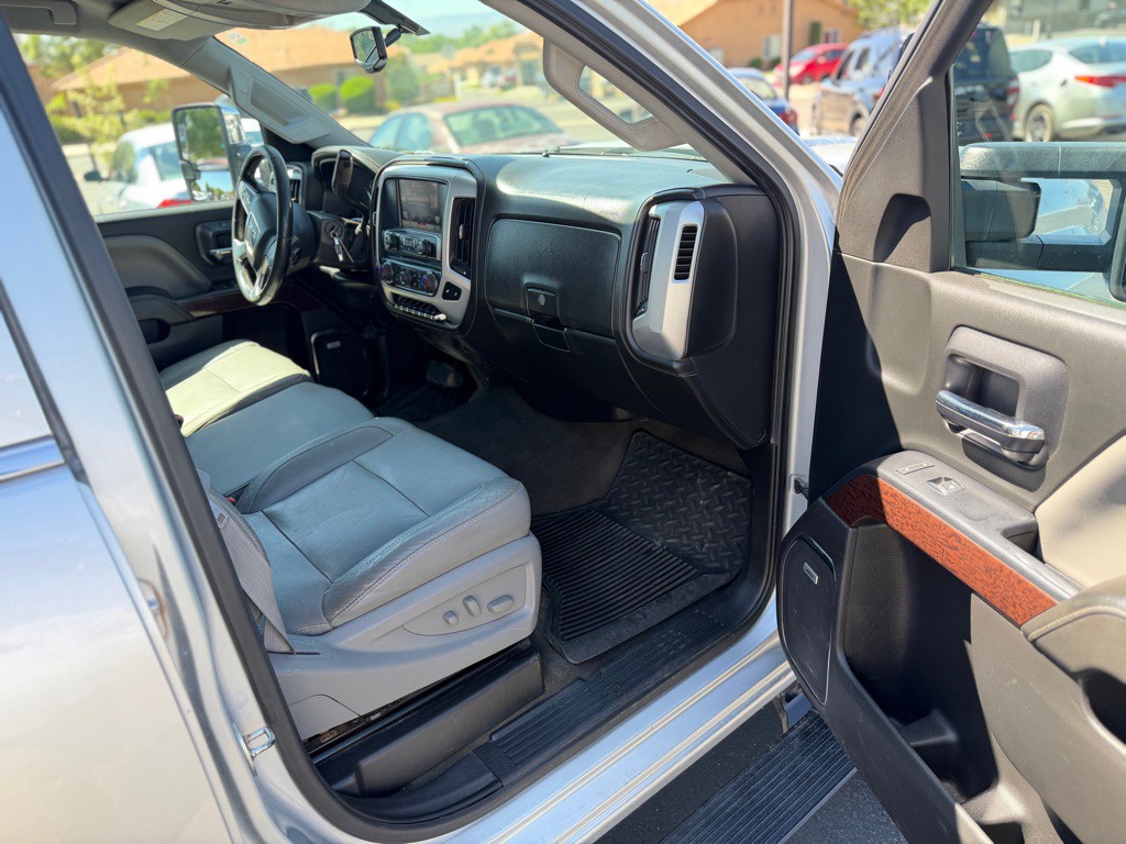 2015 GMC Sierra Image 13