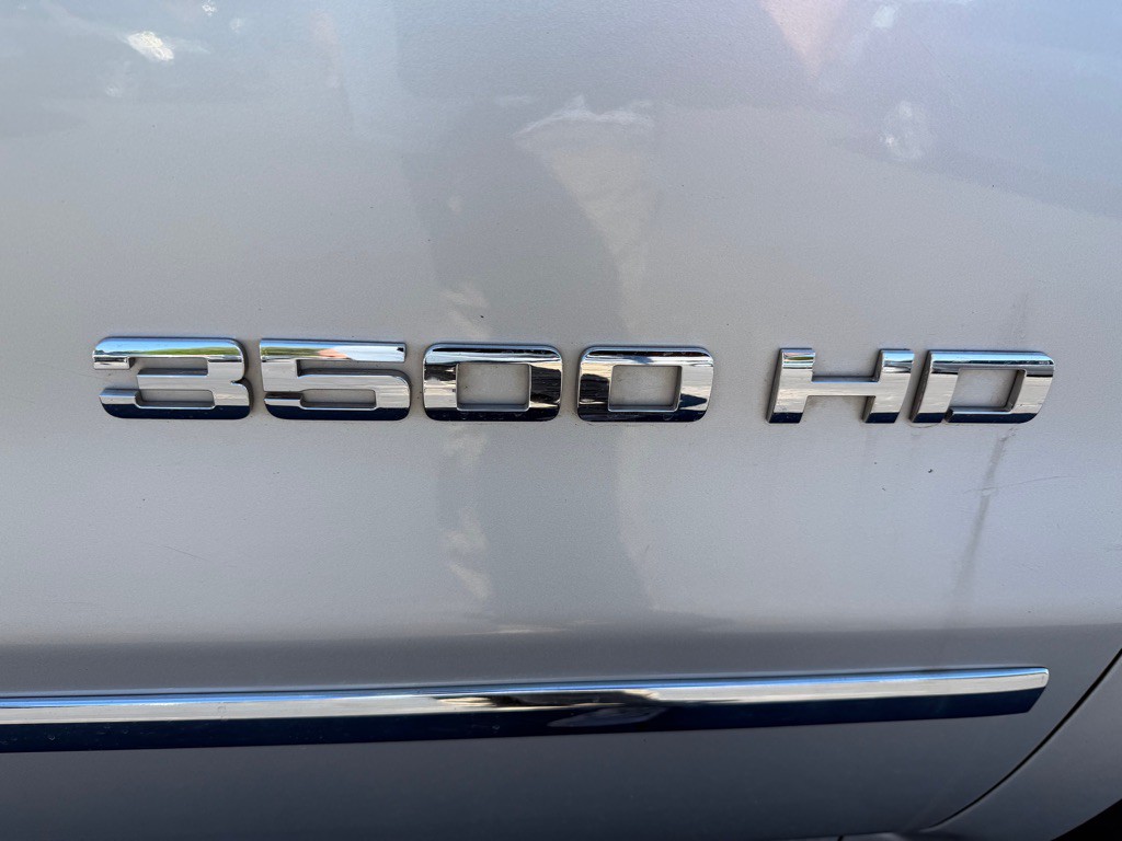 2015 GMC Sierra Image 17