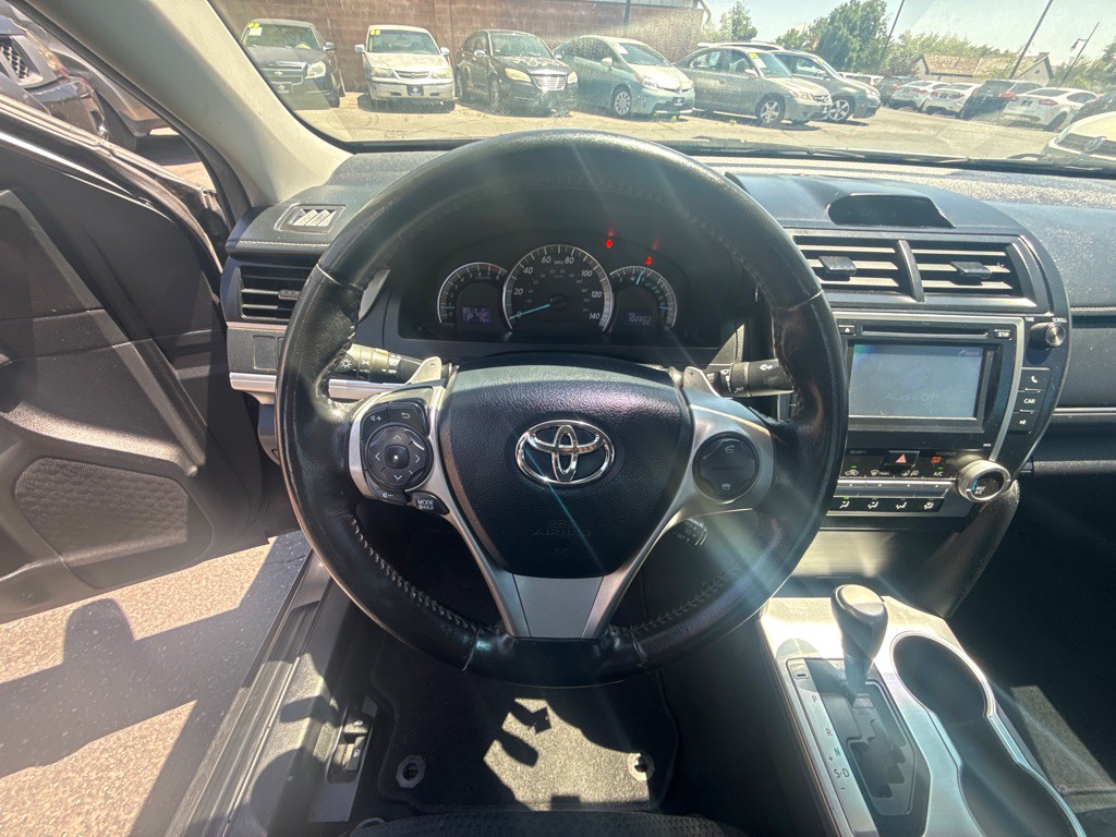 2013 Toyota Camry Image 8