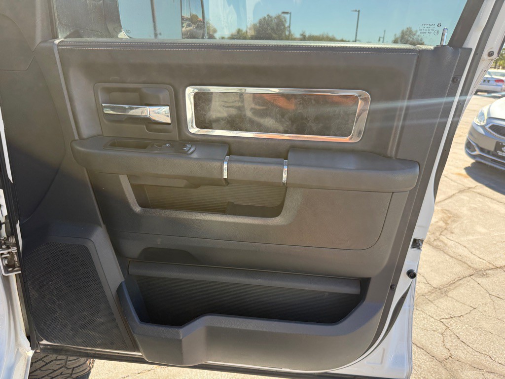 2012 Dodge Ram 2500 Image 16