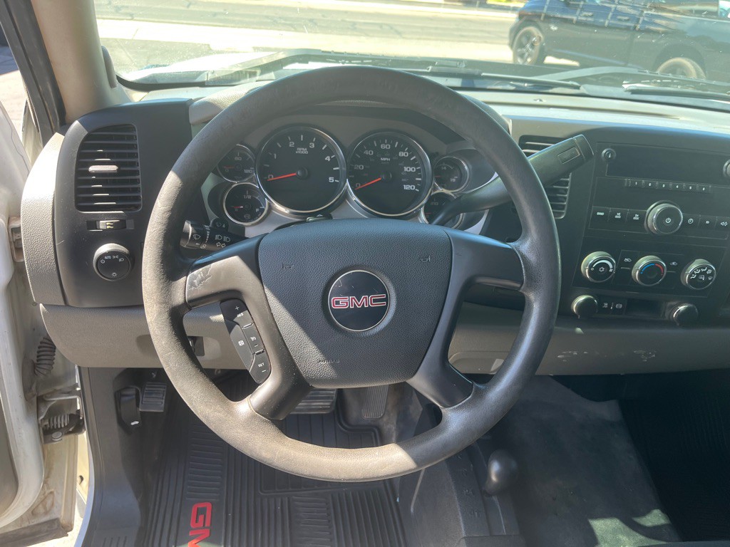 2011 GMC Sierra Image 9