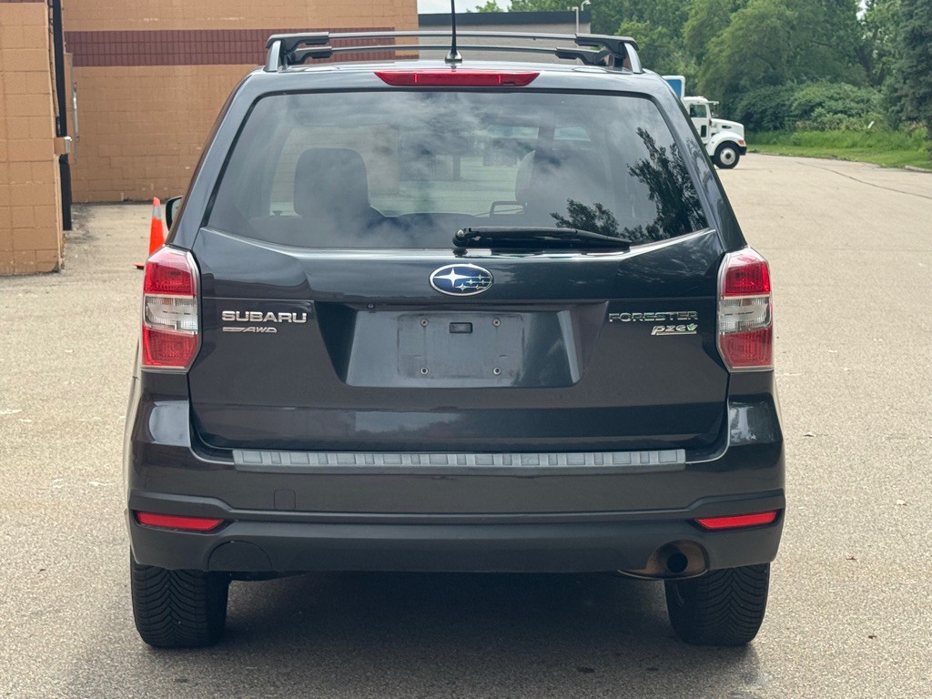 2015 Subaru Forester Image 5