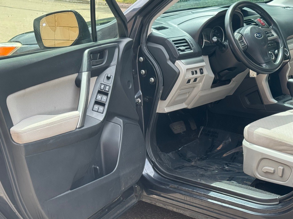 2015 Subaru Forester Image 7