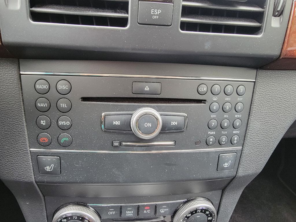 2010 Mercedes-Benz GLK-Class Image 20