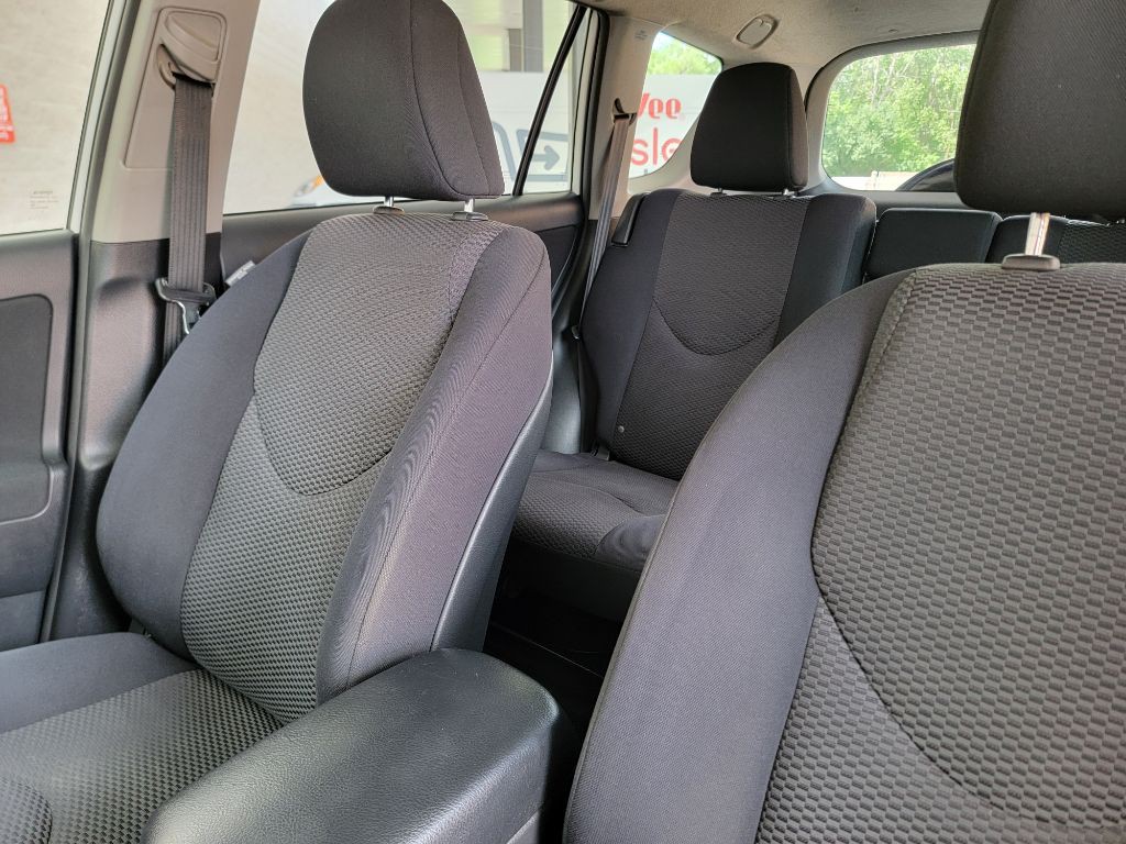 2012 Toyota Rav4 Image 15