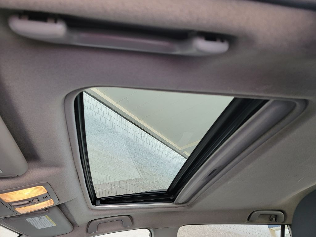 2012 Toyota Rav4 Image 17