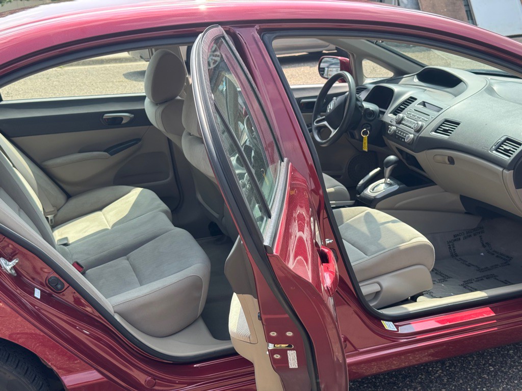 2011 Honda Civic Image 9