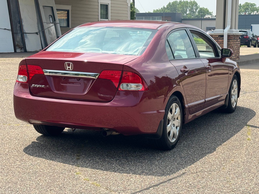 2011 Honda Civic Image 12