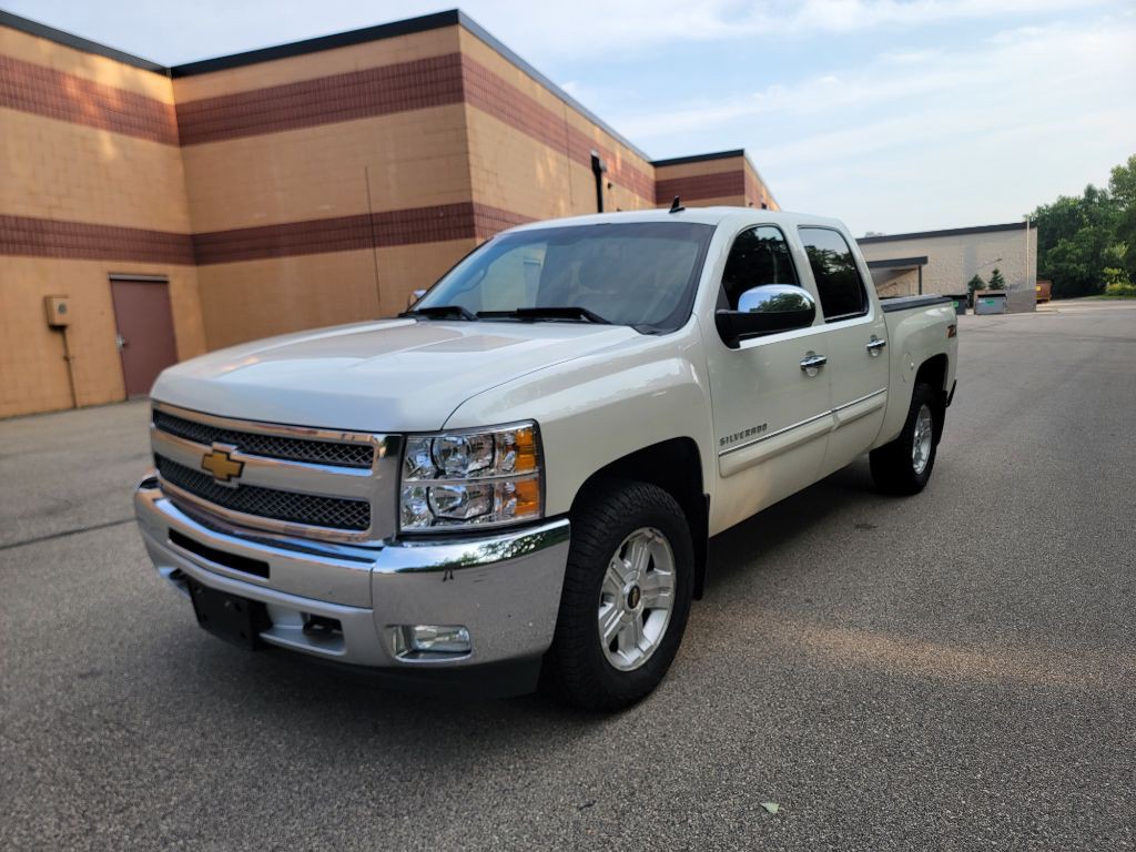 2013 Chevrolet Silverado 1500 Image 2