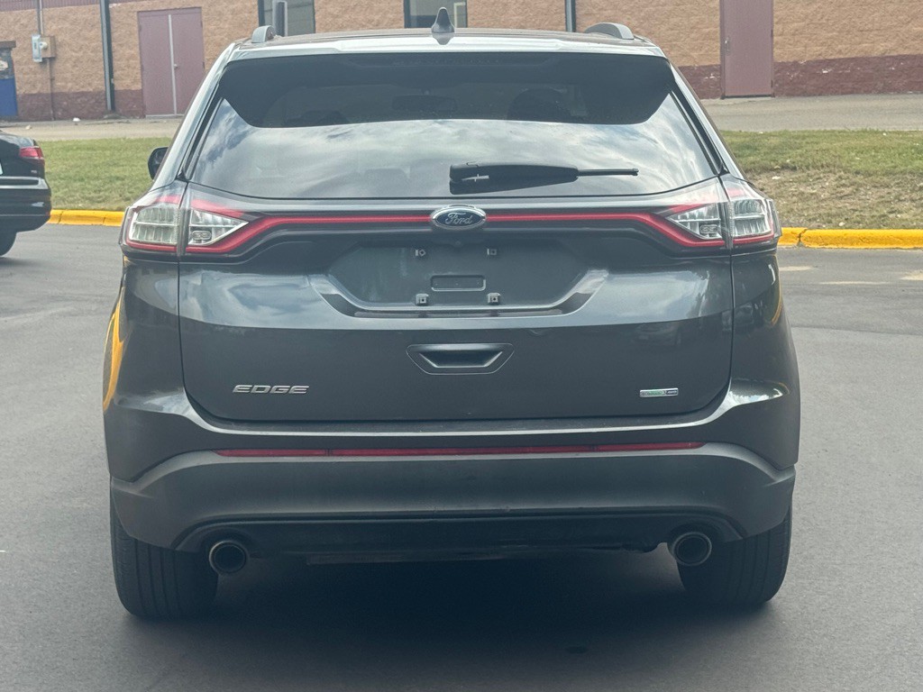 2016 Ford Edge Image 11