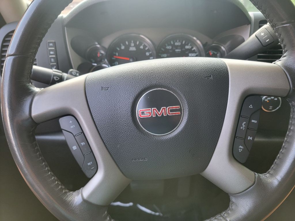2011 GMC Sierra Image 24