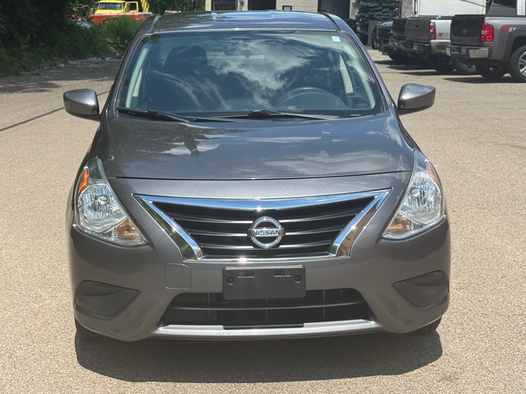 2018 Nissan Versa Image 13