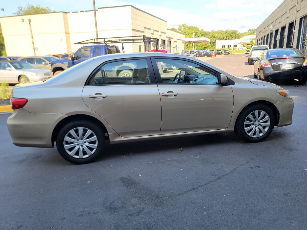 2012 Toyota Corolla Image 4