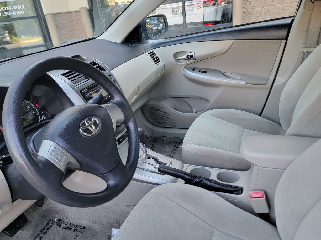 2012 Toyota Corolla Image 13