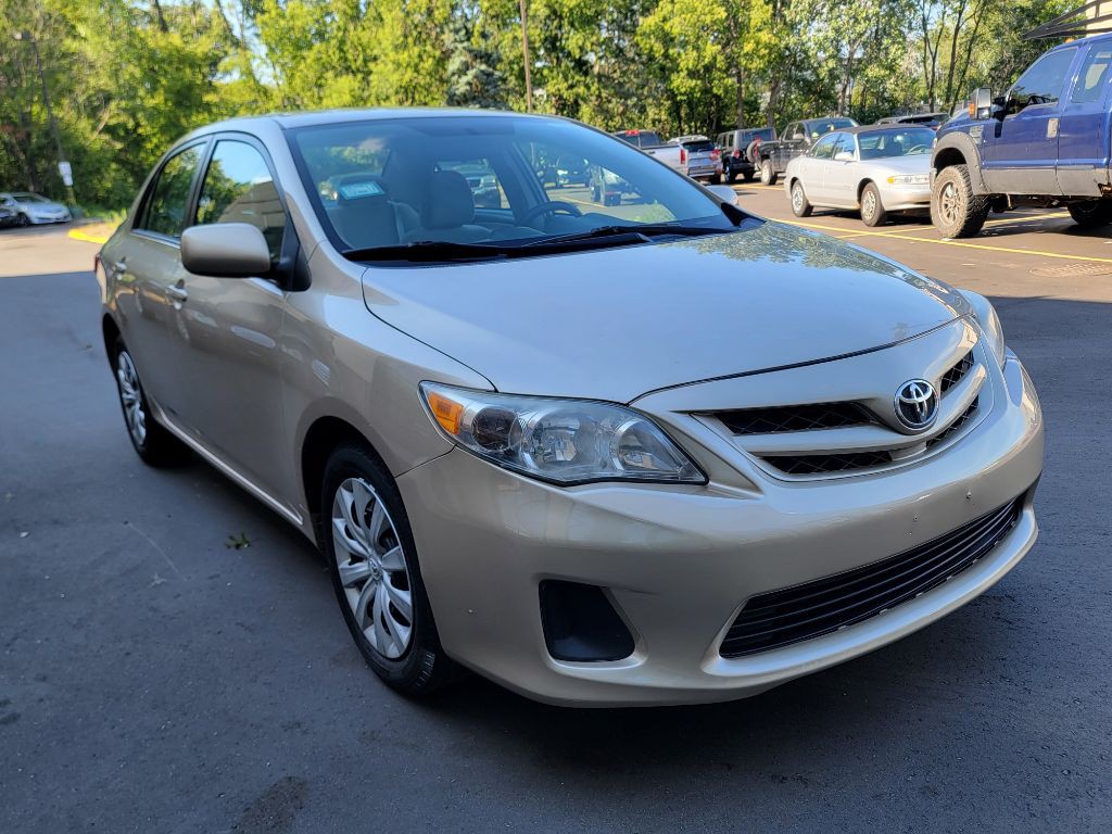 2012 Toyota Corolla Image 2