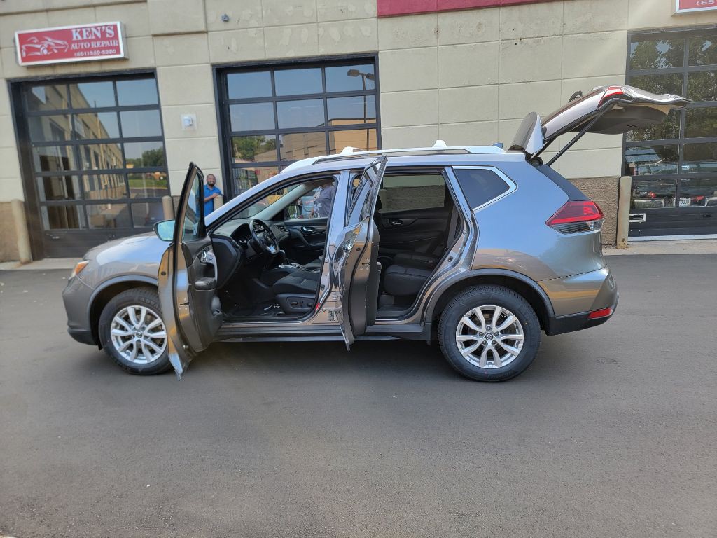2018 Nissan Rogue Image 9