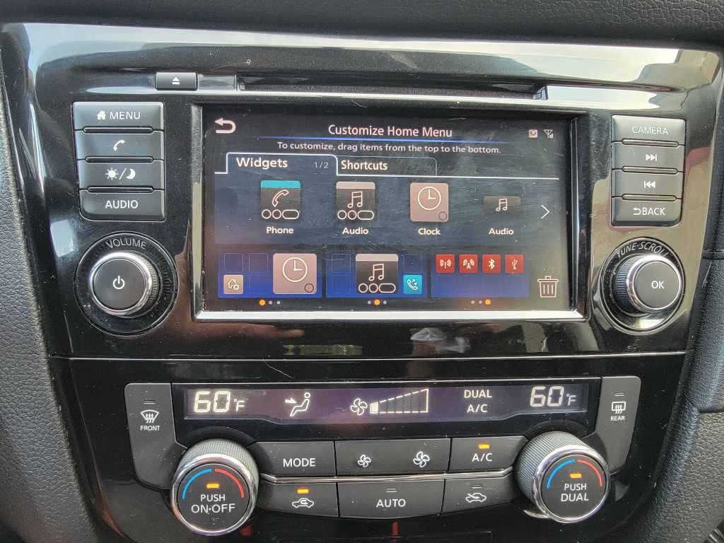 2018 Nissan Rogue Image 19