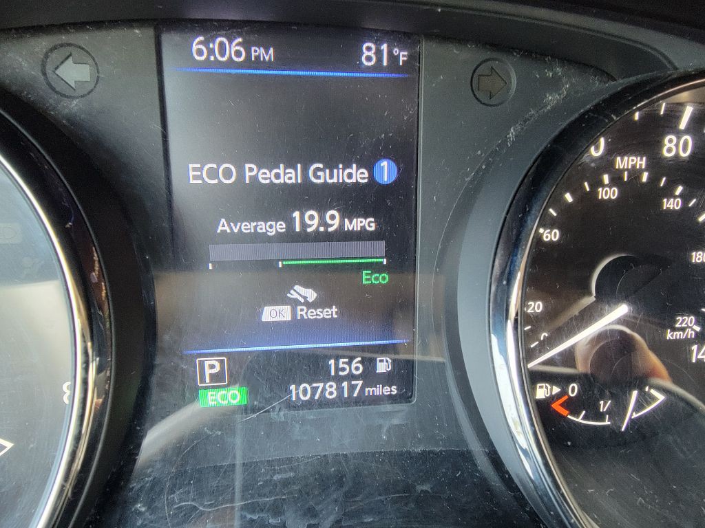 2018 Nissan Rogue Image 25