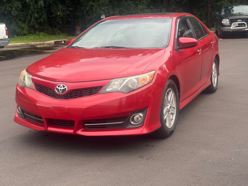 2012 Toyota Camry Image 10