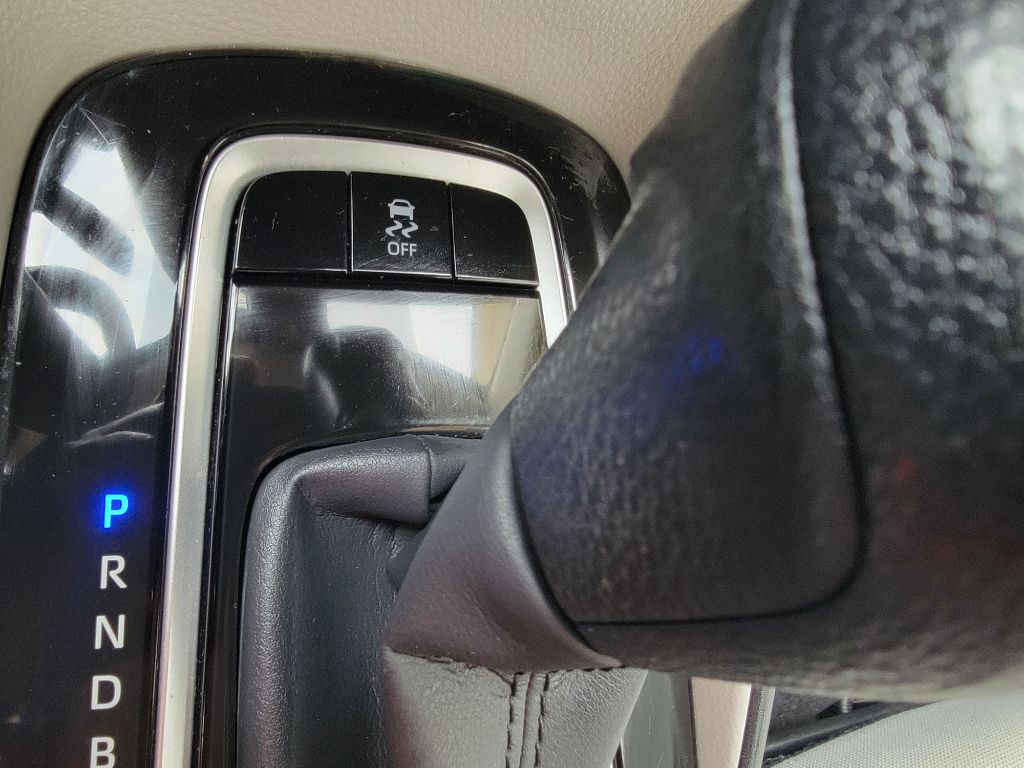 2020 Toyota Corolla Image 16