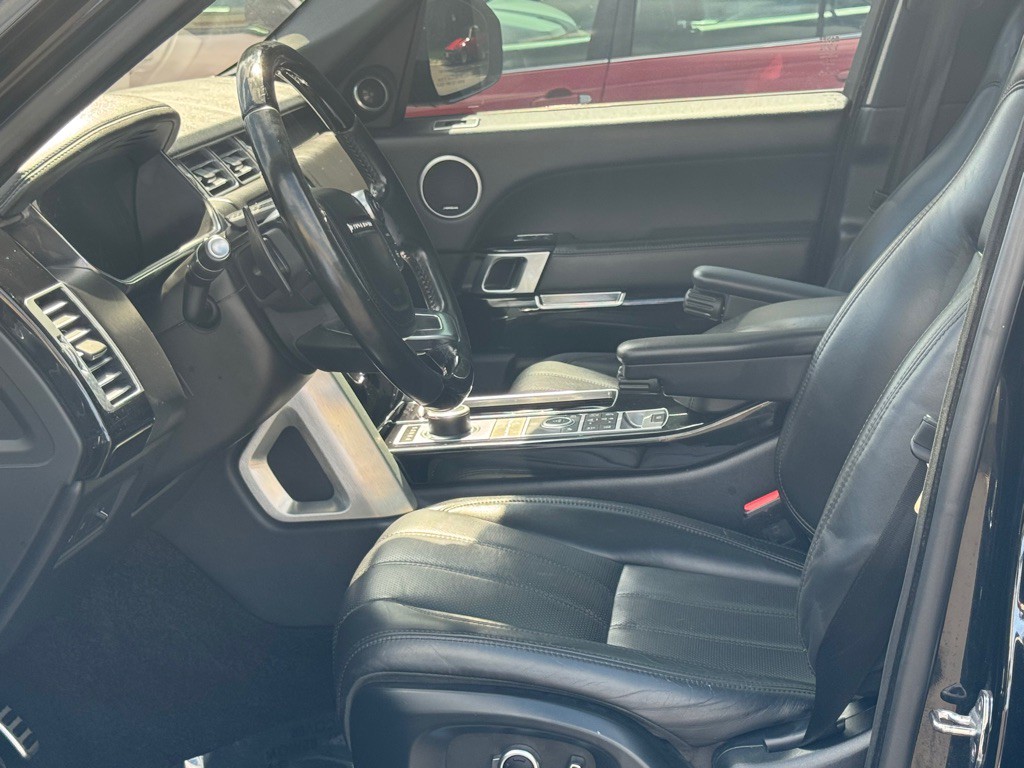 2016 Land Rover Range Rover Image 10