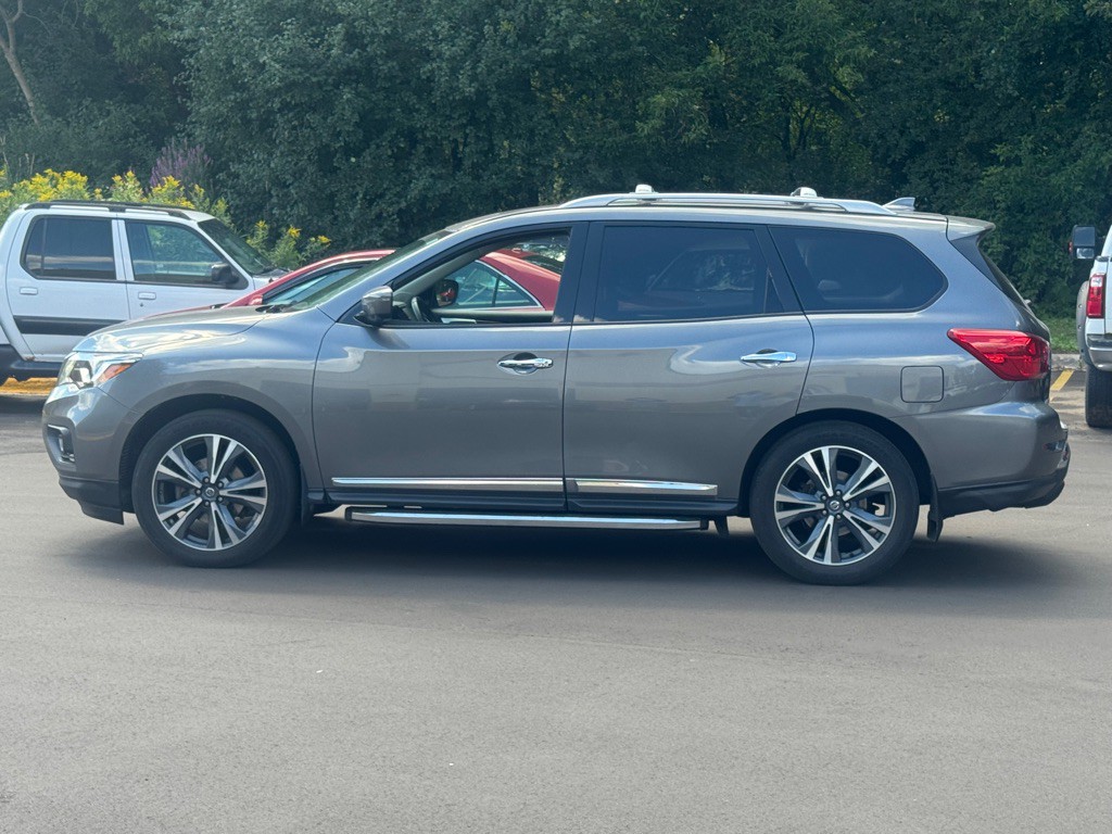 2019 Nissan Pathfinder Image 9