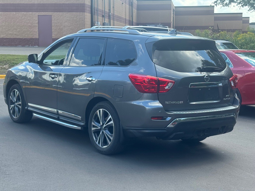 2019 Nissan Pathfinder Image 10