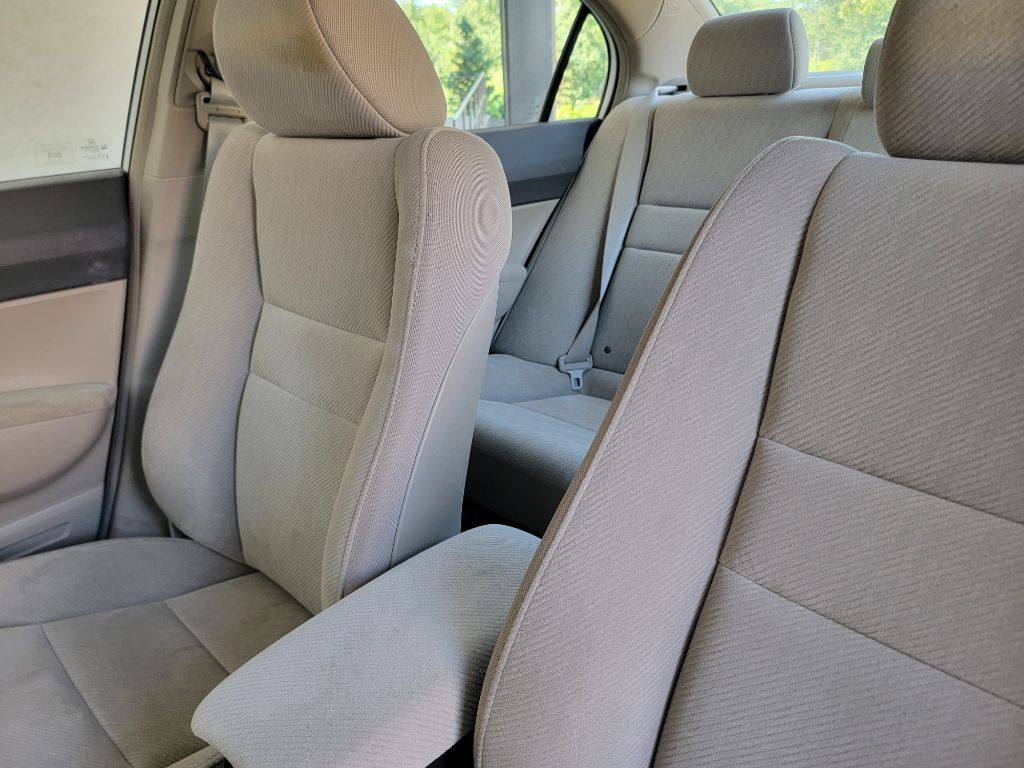 2010 Honda Civic Image 13