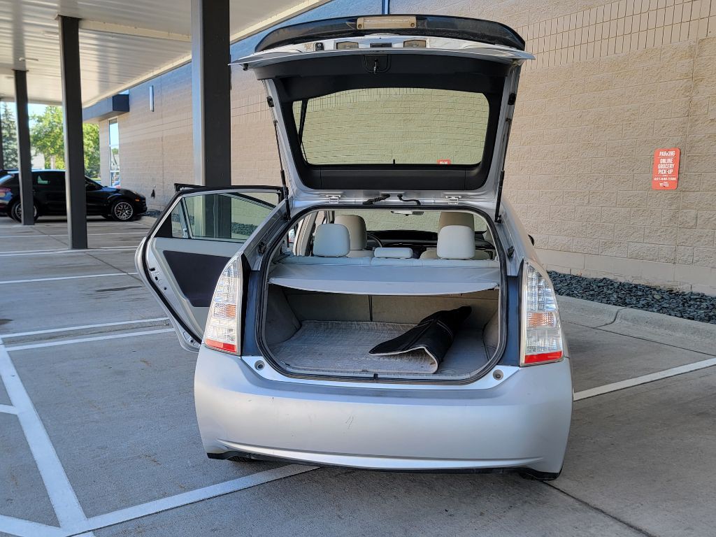 2010 Toyota Prius Image 10
