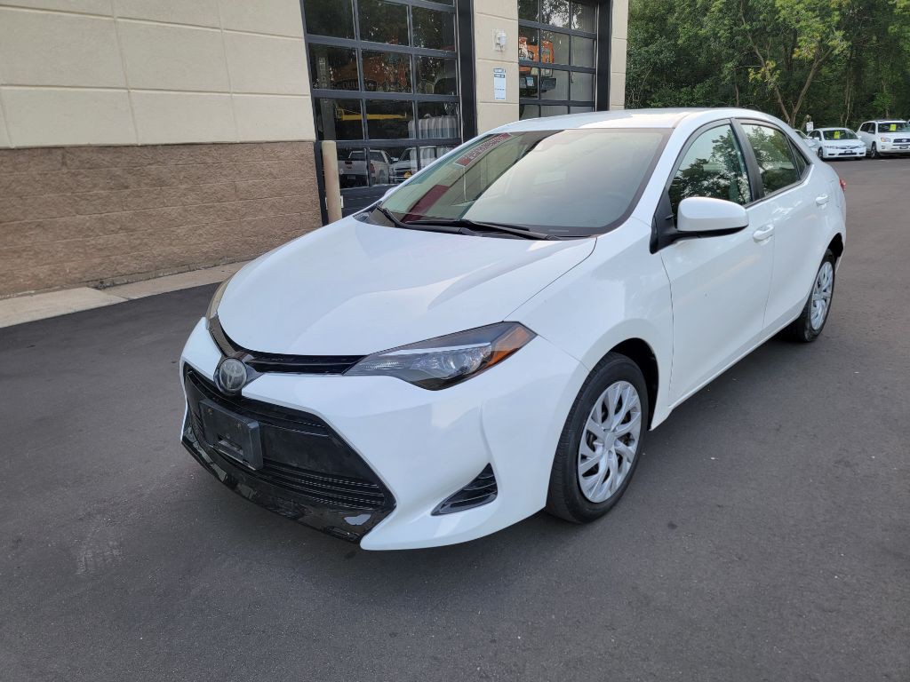2017 Toyota Corolla Image 2