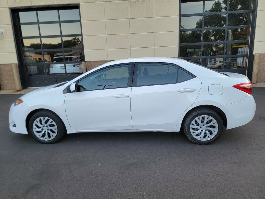 2017 Toyota Corolla Image 4