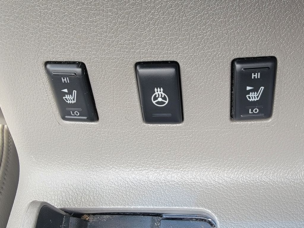2008 Nissan Maxima Image 16