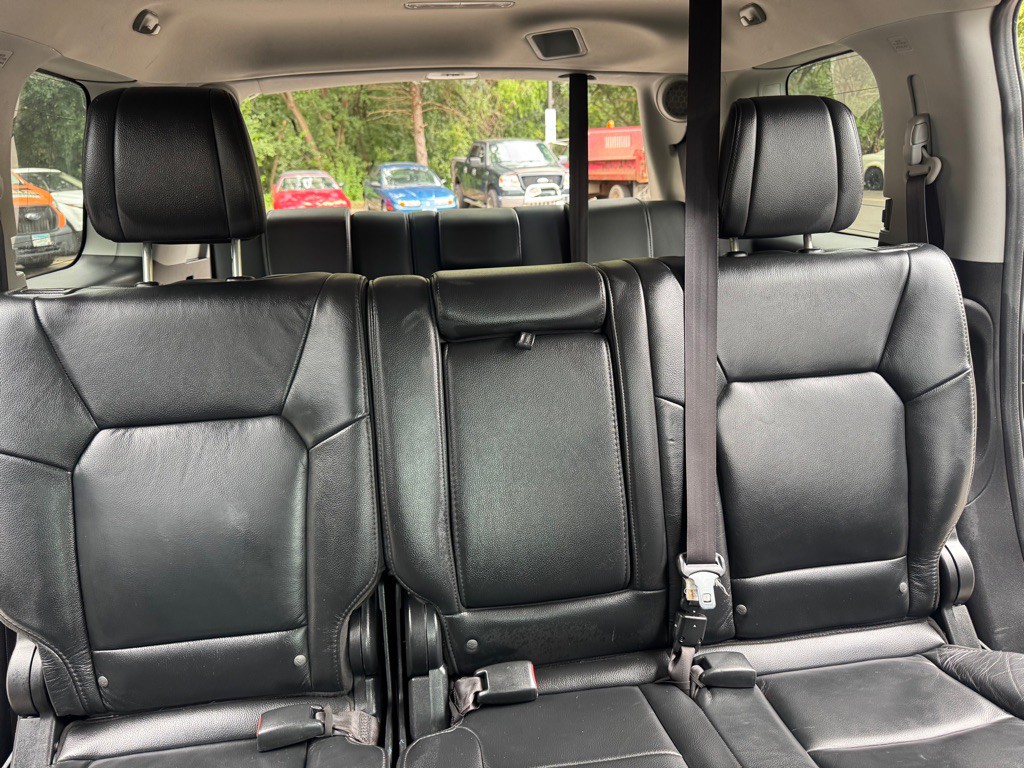 2015 Honda Pilot Image 11