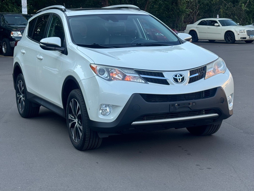 2015 Toyota Rav4 Image 2