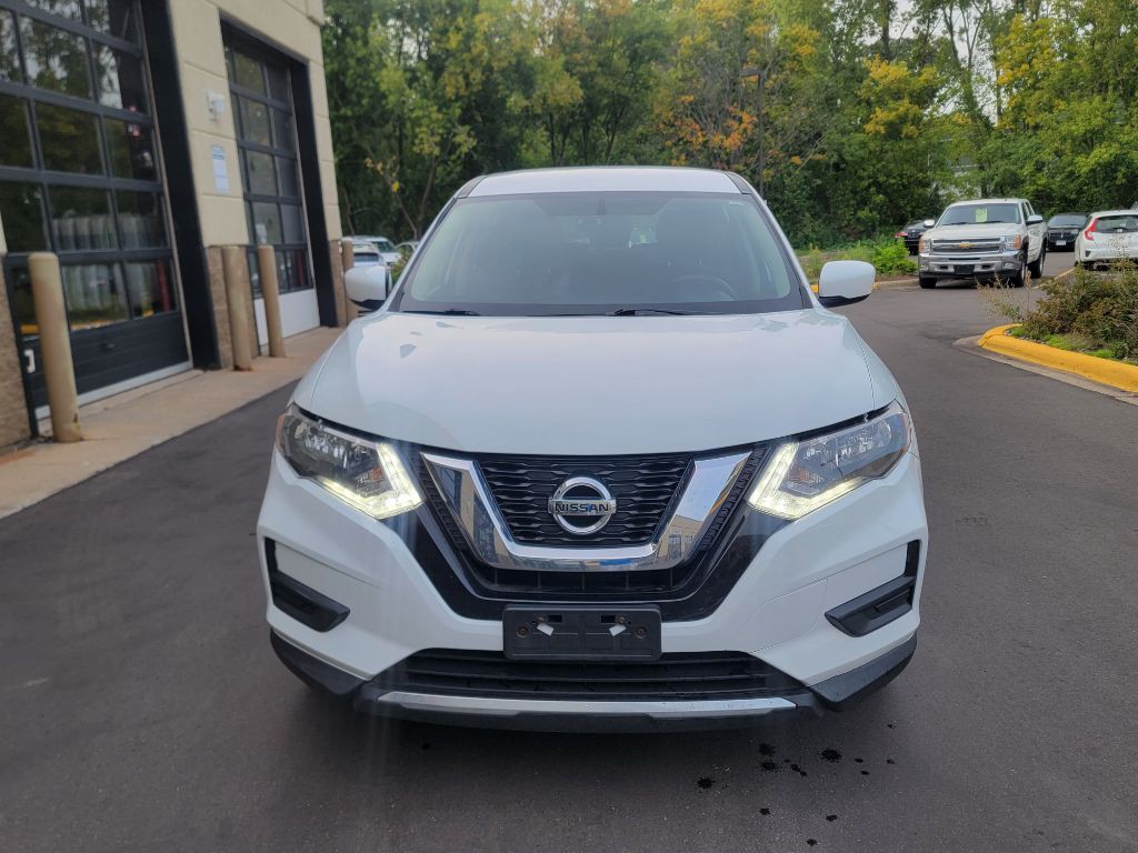 2017 Nissan Rogue Image 3
