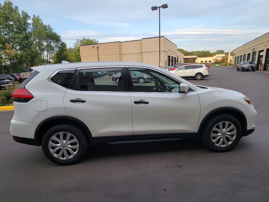 2017 Nissan Rogue Image 5