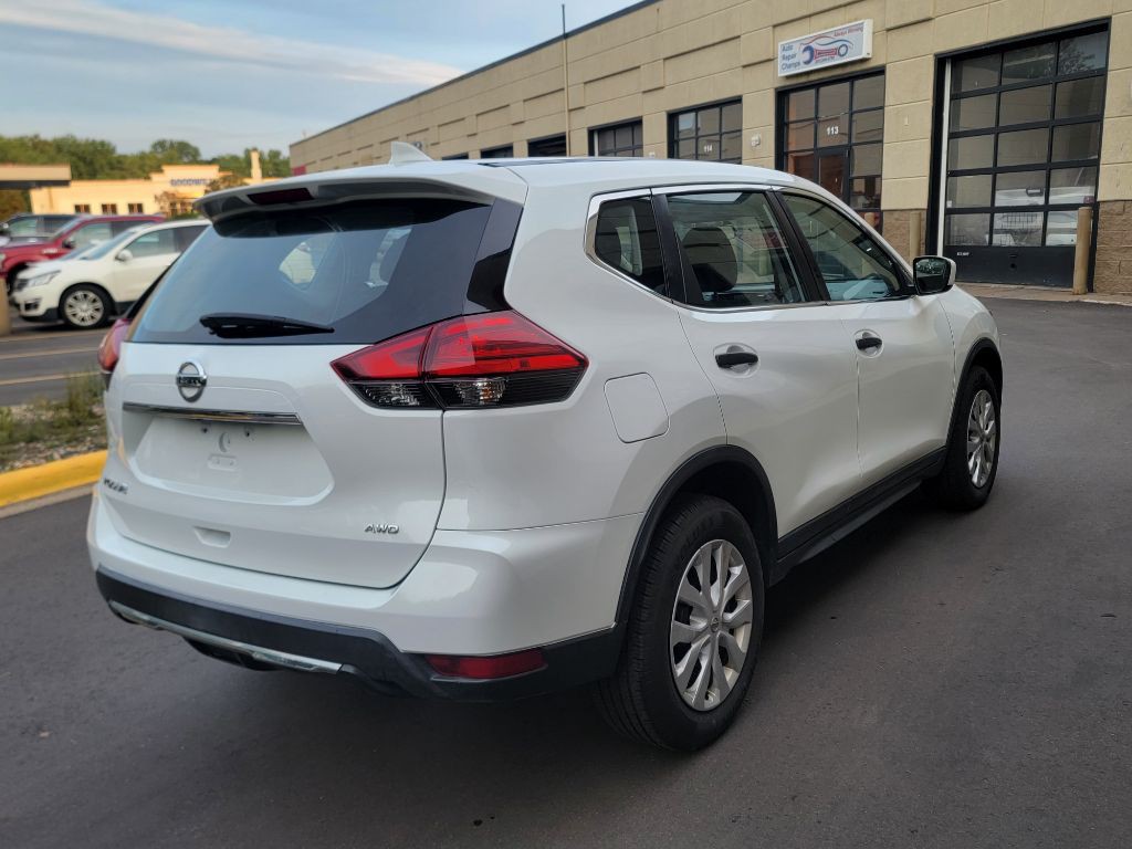 2017 Nissan Rogue Image 8