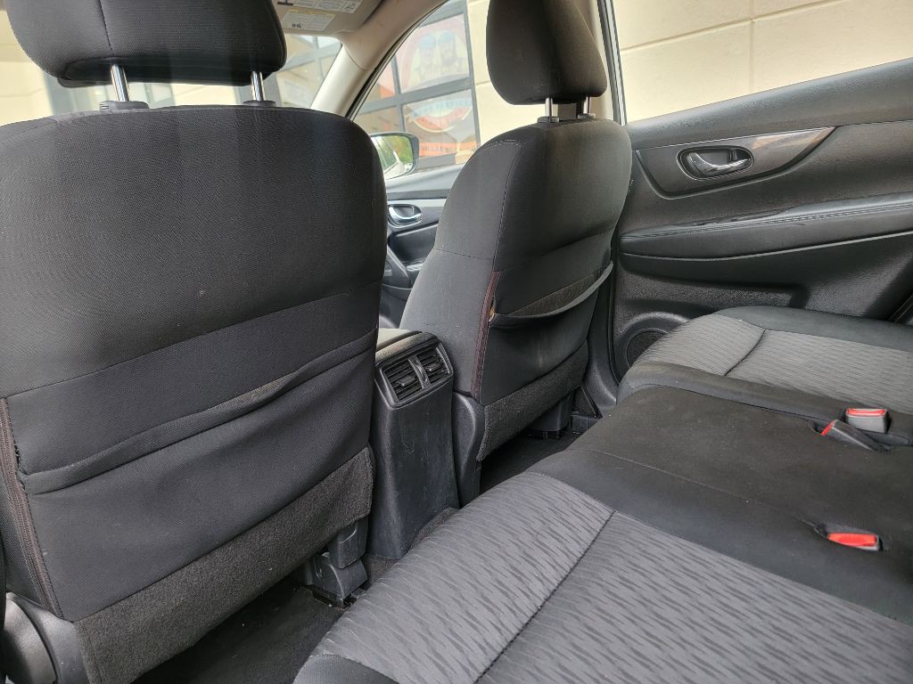 2017 Nissan Rogue Image 12