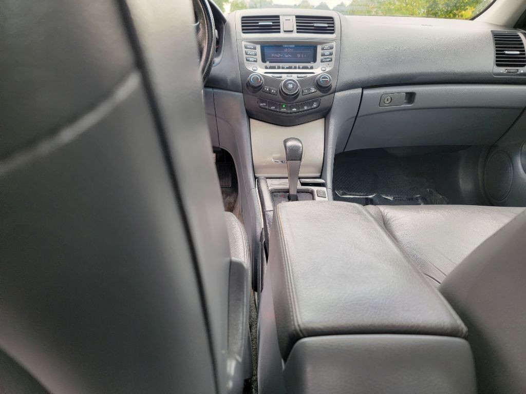 2006 Honda Accord Image 9